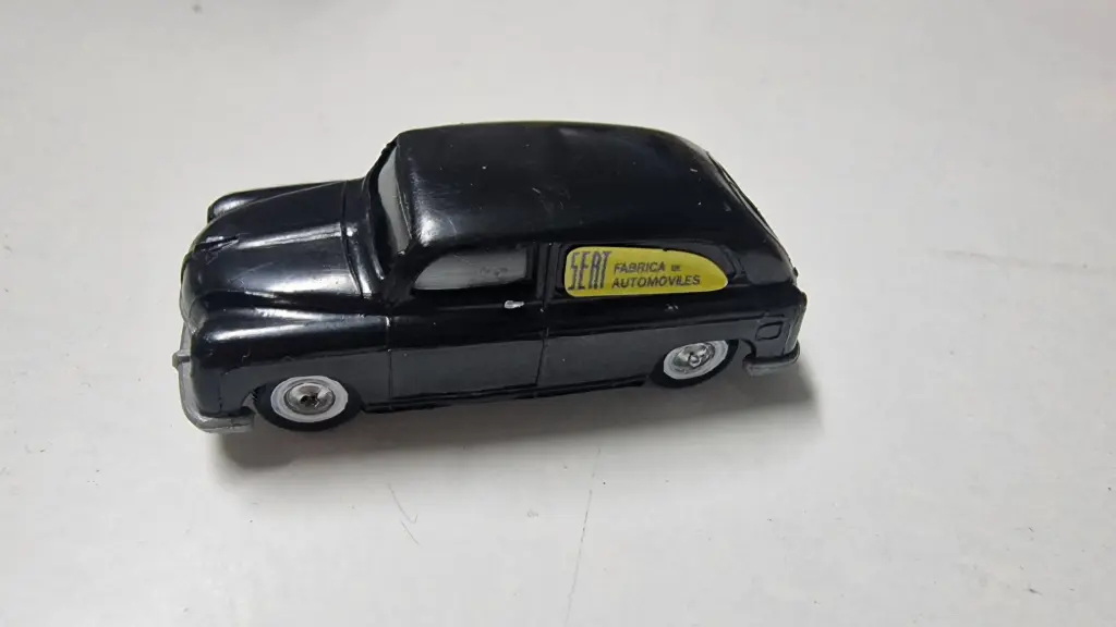 Toyeko 2149-FS Negro. H0 Nuevo