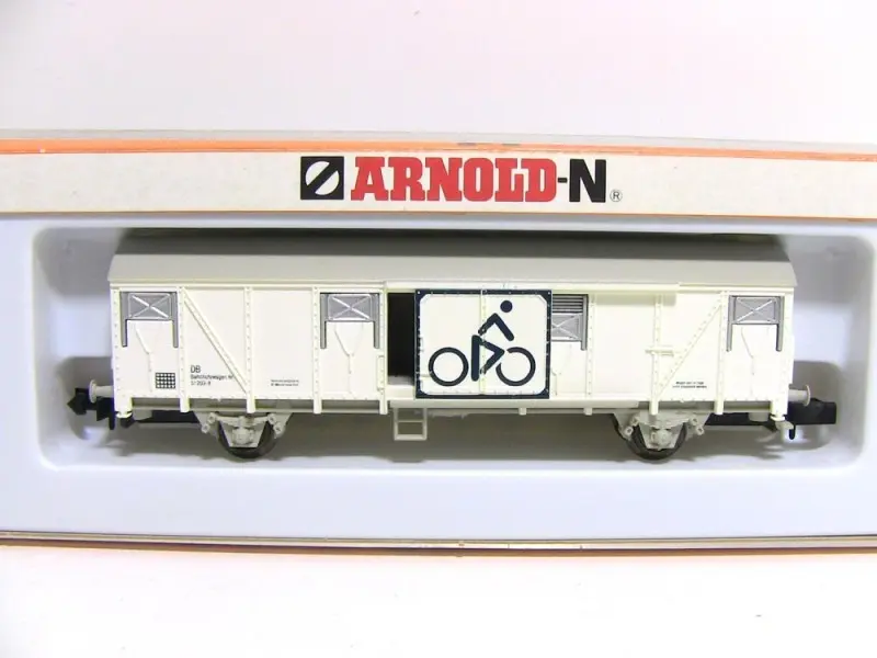 Arnold 4419 N. 2ªmano.