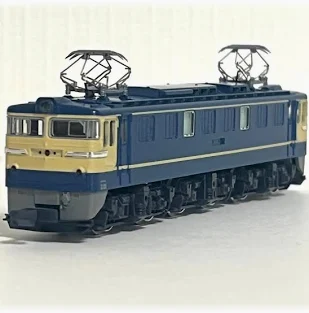 Kato 3025 EF60 500 N Usado