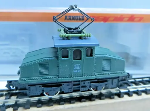 [2402] Arnold 2402 N Usado
